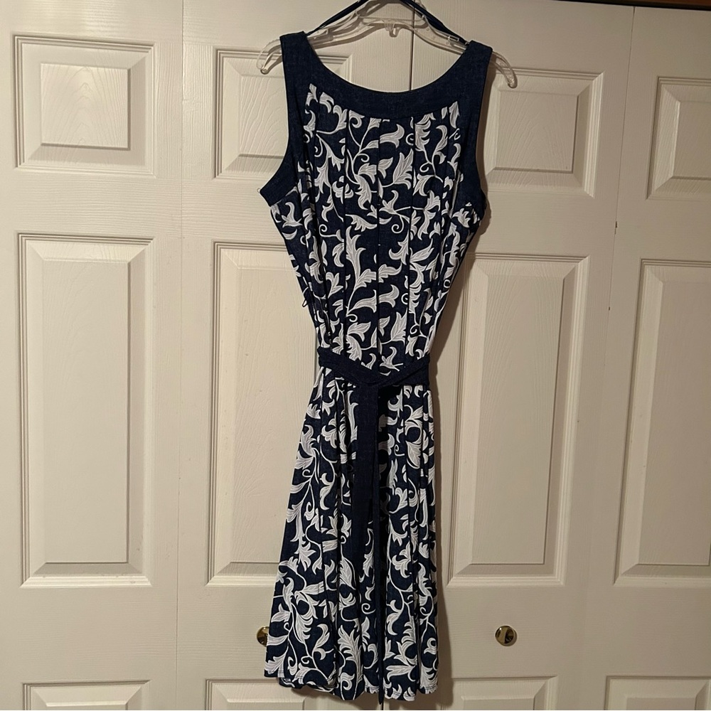 Navy and White Sleeveless Dress